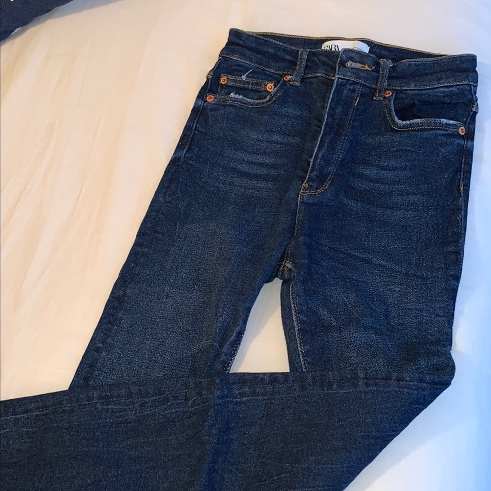 NWOT Zara Distressed High Waisted Skinny Jeans